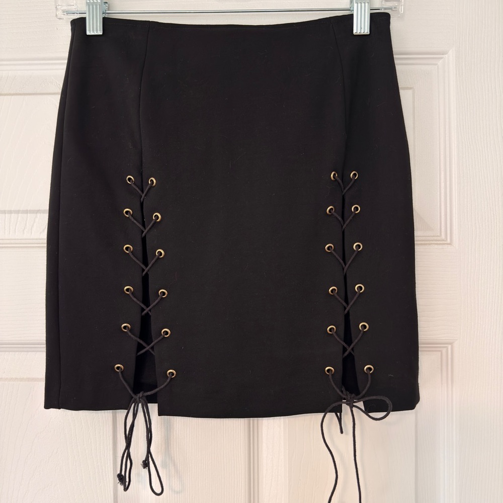 Olivaceous Elegant Black Lace-Up Skirt